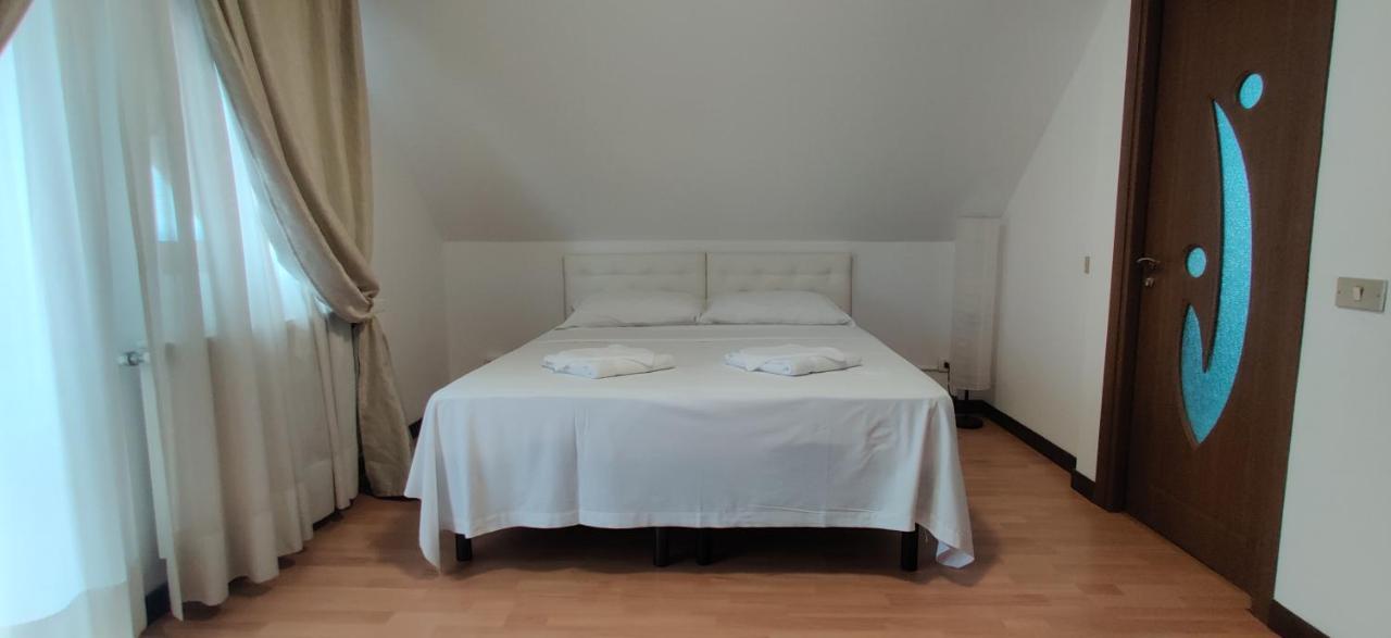 Vila Deal Săcele Dış mekan fotoğraf