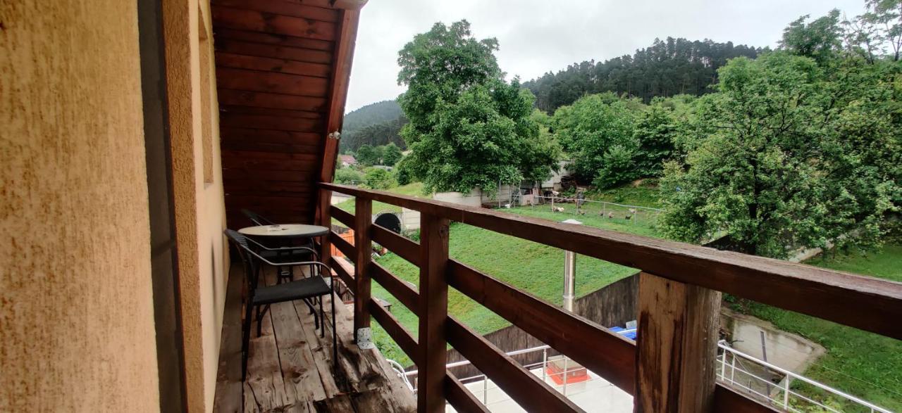 Vila Deal Săcele Dış mekan fotoğraf